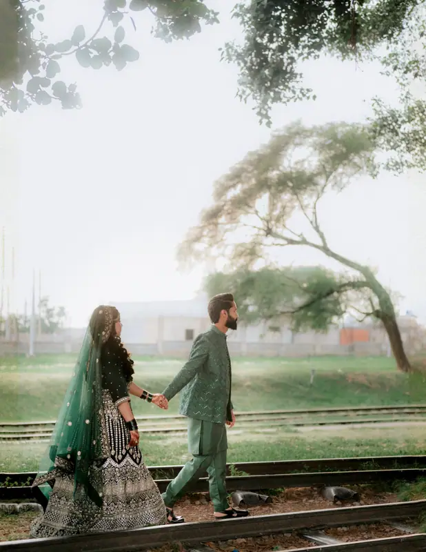 Hannan & Fatima Mehndi — photograph 8